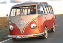 Volkswagen возобновляет выпуск легендарного хиппимобиля Volkswagen e-Bulli
