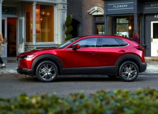 Новый кроссовер Mazda CX-30 предлагают по докарантинному курсу Mazda CX-30