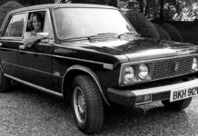 Советские автомобили с правым рулем — не только на экспорт! VAZ