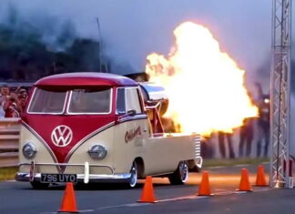 Это стоит увидеть: хиппимобиль Volkswagen с реактивным двигателем Rolls-Royce VW Van rocket