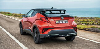 TOYOTA_CH-R