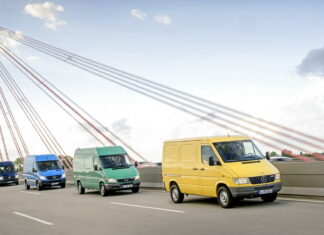 Докатился до розетки: самые серьезные изменения Mercedes-Benz Sprinter за 25 лет Mercedes-Benz Sprinter