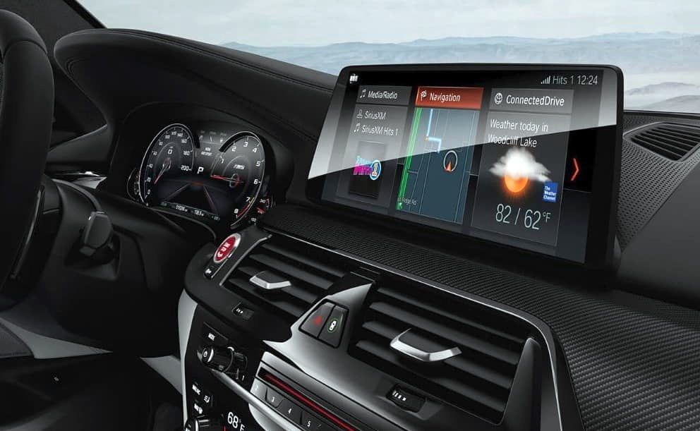 BMW-M5-i-drive-screen BMW