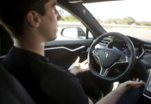 Автопилот Tesla испытали в боевых условиях Tesla_autopilot