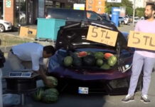 Невероятная Турция: арбузы продают из Lamborghini! watermelon