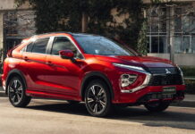 Mitsubishi Eclipse Cross изменился внешне и удачно подключился к розетке Mitsubishi Eclipse Cross