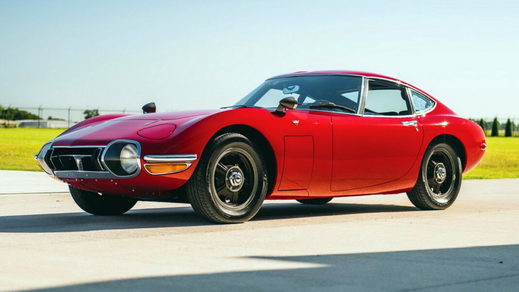 Toyota 2000GT