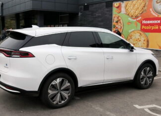 Новейший конкурент Tesla Model X замечен в Украине BYD Tang EV600