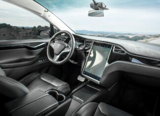 Найдена самая проблемная деталь электрокаров Tesla Tesla trouble