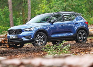 Кроссовер Volvo XC40, который сам себя заправляет Volvo XC40 Recharge