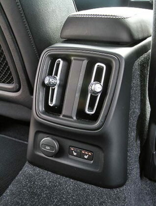 Volvo XC40 Recharge