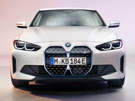 BMW i4