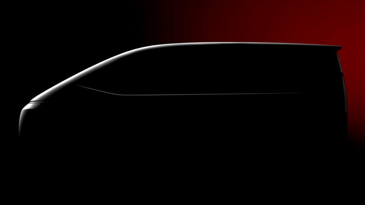Hyundai Staria Premium