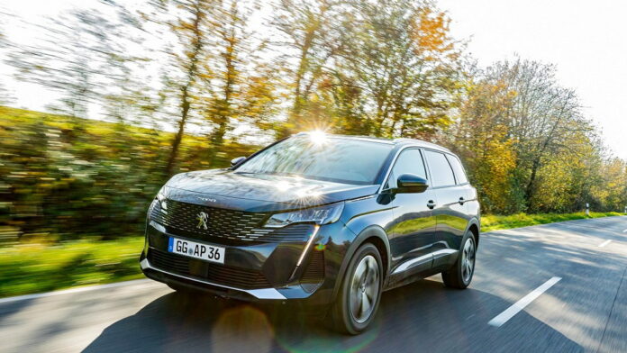 NEW PEUGEOT 5008_2 NEW PEUGEOT 5008