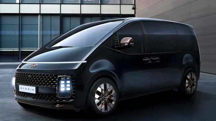 Hyundai Staria