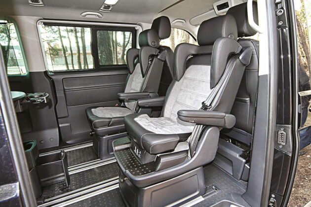 VOLKSWAGEN MULTIVAN