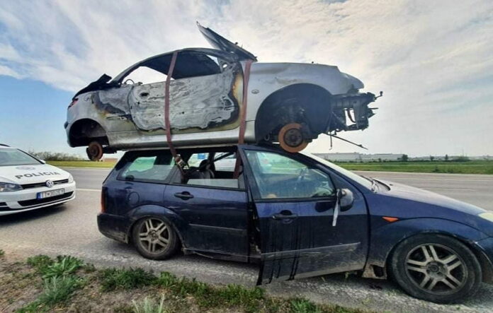 Ford Focus with Peugeot 206 CC 4 Ford Focus with Peugeot 206 CC
