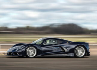 500 км/ч и выше: быстрейший автомобиль в мире показали на видео Hennessey Venom F5