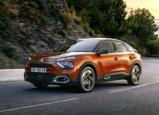 В Украину примчал новый Citroen С4. Объявлены цены New Citroen C4
