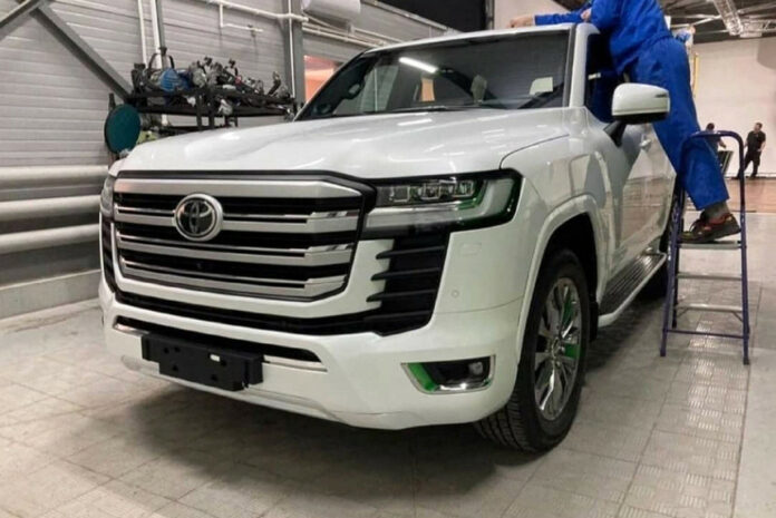 Toyota Land Cruiser 300