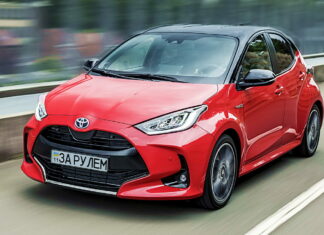 Совсем другая: тест-драйв новой Toyota Yaris Toyota Yaris