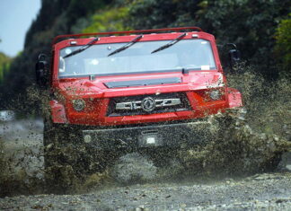 Китайский Хаммер поступил в продажу. Названа цена Dongfeng Warrior M50