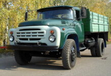 Хитрый работяга: что ЗИЛ-130 забрал у Ford, Dodge и Chrysler ZIL-130
