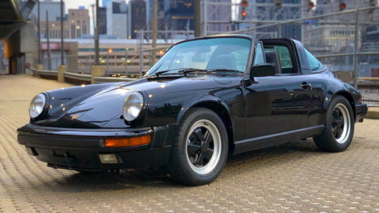 1986 Porsche 911 Carrera Targa