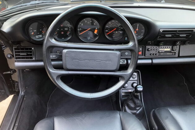 1986 Porsche 911 Carrera Targa