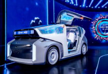 Китайский «Гугл» представил свой первый автомобиль Baidu Apollo car