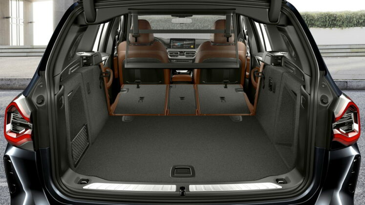 BMW iX3