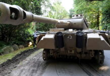 250 000 евро штрафа: немецкий пенсионер прятал в подвале танк (видео) Tank WWII