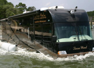 Как в воду глядели: плавающий дом на колесах (видео) Terra Wind RV