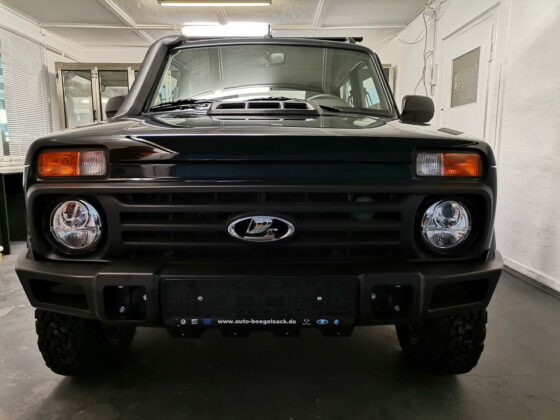 Lada Niva Legend