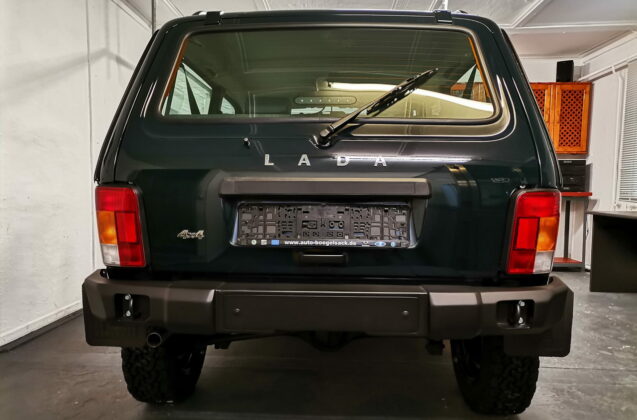 Lada Niva Legend