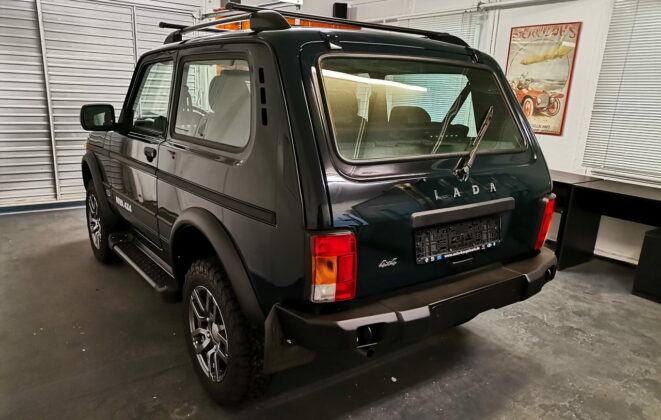 Lada Niva Legend