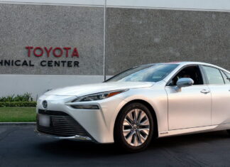 1360 км запаса хода: электромобиль Toyota установил мировой рекорд Toyota Mirai