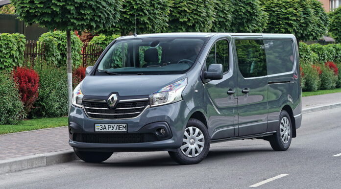 RENAULT TRAFIC