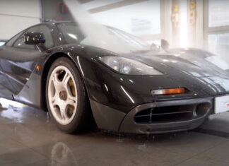 Как правильно помыть суперкар за 22 миллиона долларов mclaren f1