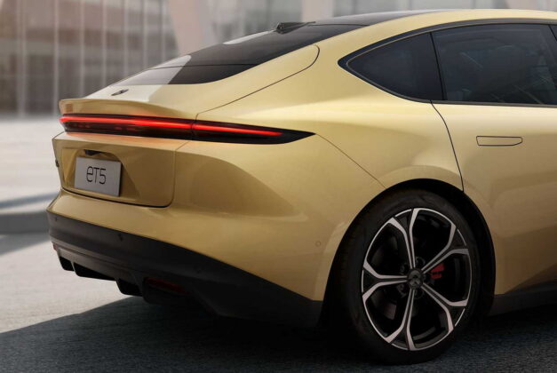 Nio ET5
