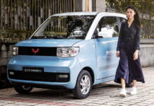 От 4500 долларов: самый дешевый электрокар бьет рекорды продаж Wuling Mini EV