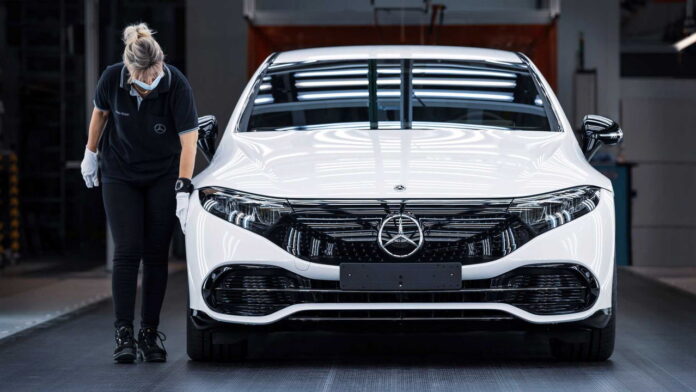 mercedes-benz-eqs