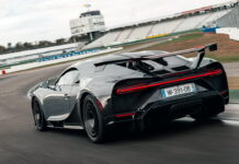 Богатые тоже плачут: Bugatti Chiron ценой 3,6 млн долларов отзывают из-за трещин в шинах Bugatti-Chiron-Pur-Sport