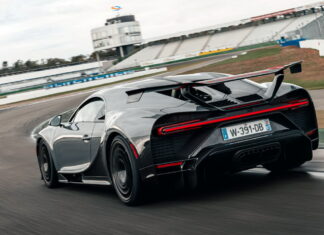 Богатые тоже плачут: Bugatti Chiron ценой 3,6 млн долларов отзывают из-за трещин в шинах Bugatti-Chiron-Pur-Sport