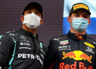 $192 млн на 20 человек: названы зарплаты гонщиков Формулы-1 в 2022 году lewis-hamilton-with-max-verstappen