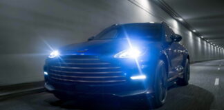 Aston Martin DBX707