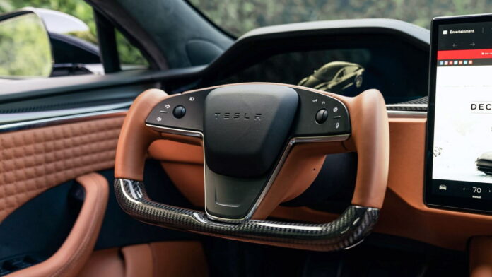 Model S Plaid Bentley Saddle Leather Interior with Gloss Carbon Fiber Trim Model S Plaid