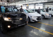 Росіяни масово скуповують нові автомобілі в Казахстані Kazakh auto