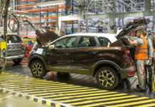 Після довгих вагань: Renault зупинив виробництво в росії завод Renault в москве