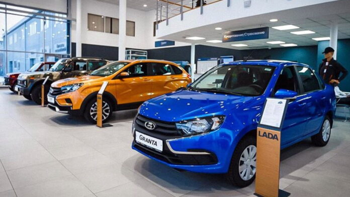 Lada_ Lada